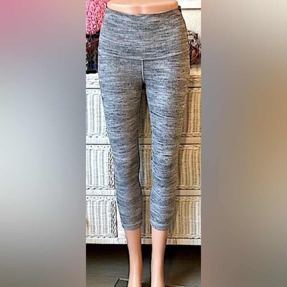 Lululemon Wunder Under Crop Leggings Wren Space Dye in Medium Grey Size 6 - Picture 2 of 6